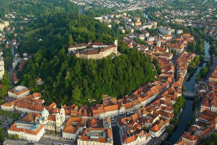 New Central Studios Ljubljana Eksteriør bilde